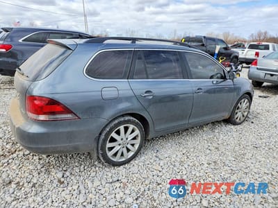 Trzecie zdjęcie samochodu z tyłu: 2011 VOLKSWAGEN JETTA S VIN:3VWPX7AJ0BM634660 - miniatura