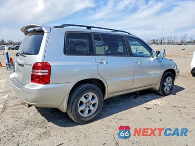 Trzecie zdjęcie samochodu z tyłu: 2002 TOYOTA HIGHLANDER BASE VIN:JTEHF21A420074184 - miniatura