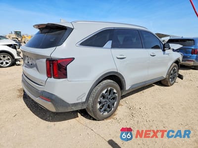 Trzecie zdjęcie samochodu z tyłu: 2025 KIA SORENTO S VIN:5XYRLDJCXSG342454 - miniatura
