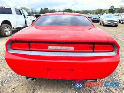 Zdjęcie 6 z 11 samochodu: 2014 DODGE CHALLENGER SXT VIN:2C3CDYAG5EH213299 - miniatura