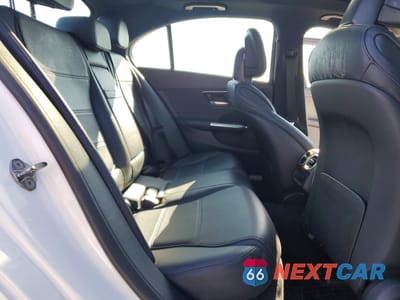 Zdjęcie 10 z 12 samochodu: 2022 MERCEDES-BENZ C 300 4MATIC VIN:W1KAF4HB8NR058138 - miniatura