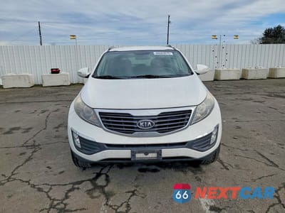 Piąte zdjęcie samochodu w środku: 2011 KIA SPORTAGE EX VIN:KNDPCCA2XB7070624 - miniatura