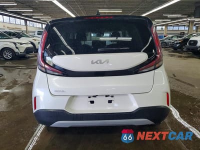 Zdjęcie 6 z 11 samochodu: 2023 KIA SOUL LX VIN:KNDJ23AU0P7876277 - miniatura