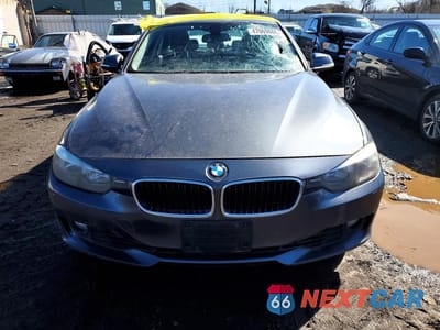 Piąte zdjęcie samochodu w środku: 2014 BMW 328 XI SULEV VIN:WBA3B5C59EP539319 - miniatura