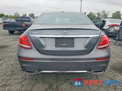 Zdjęcie 6 z 11 samochodu: 2017 MERCEDES-BENZ E 300 4MATIC VIN:WDDZF4KB6HA093517 - miniatura