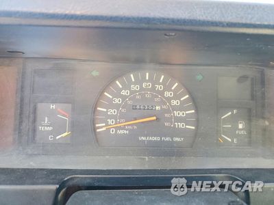 Zdjęcie 9 z 12 samochodu: 1986 TOYOTA PICKUP BASE VIN:JT4RN50RXG0142144 - miniatura