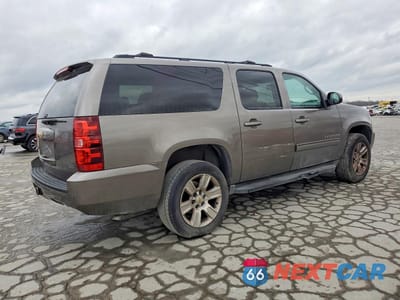 Trzecie zdjęcie samochodu z tyłu: 2012 CHEVROLET SUBURBAN C1500 LS VIN:1GNSCHE05CR250056 - miniatura