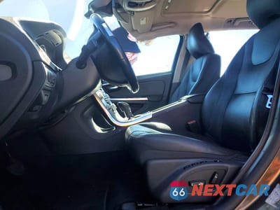 Zdjęcie 7 z 14 samochodu: 2018 VOLVO V60 CROSS COUNTRY PREMIER VIN:YV440MWK5J2058058 - miniatura