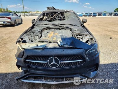 Piąte zdjęcie samochodu w środku: 2023 MERCEDES-BENZ E 450 VIN:W1K1K5JB0PF206489 - miniatura