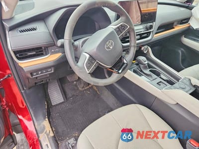 Zdjęcie 8 z 12 samochodu: 2025 TOYOTA GRAND HIGHLANDER HYBRID LIMITED VIN:5TDACAB57SS058729 - miniatura