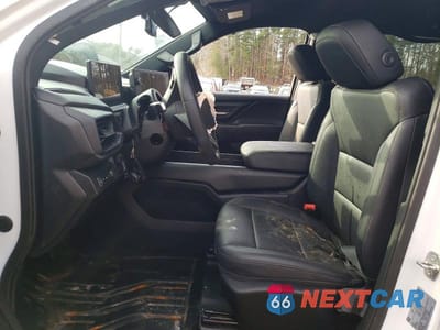 Zdjęcie 7 z 11 samochodu: 2024 CHEV SILVERADO VIN:1GC10UEDXRU202874 - miniatura