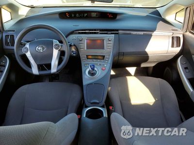 Zdjęcie 8 z 13 samochodu: 2015 TOYOTA PRIUS VIN:JTDKN3DU6F0425000 - miniatura