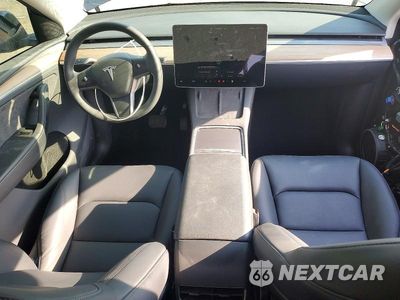 Zdjęcie 8 z 14 samochodu: 2024 TESLA MODEL Y VIN:7SAYGDEE0RA251027 - miniatura