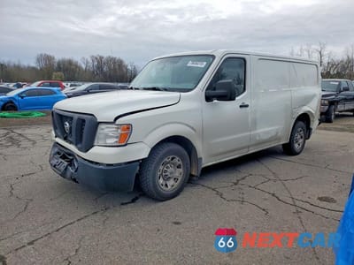 2018 NISSAN NV 1500 S - CARGO VAN * PRIOR FLEET * 1N6BF0KM9JN815029 - główne zdjęcie licytacji z USA - miniatura