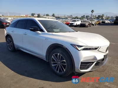 Czwarte zdjęcie samochodu z boku: 2024 ACURA ZDX A-SPEC VIN:4W5KHMRK5RZ516735 - miniatura
