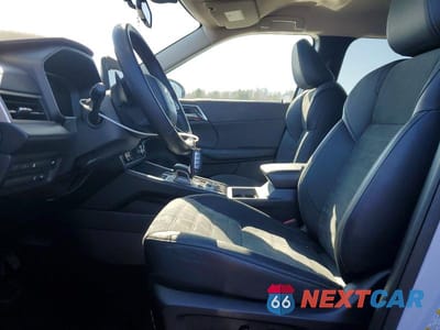 Zdjęcie 7 z 13 samochodu: 2025 MITSUBISHI OUTLANDER SE VIN:JA4T5VA94SZ041779 - miniatura