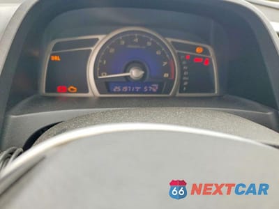 Zdjęcie 9 z 11 samochodu: 2008 HONDA CIVIC LX VIN:1HGFA16548L069995 - miniatura