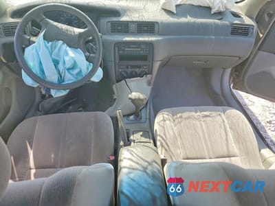 Zdjęcie 8 z 12 samochodu: 1998 TOYOTA CAMRY CE VIN:4T1BG22K5WU355466 - miniatura