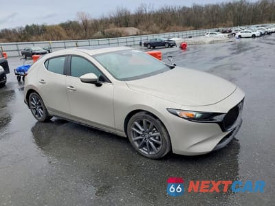 Czwarte zdjęcie samochodu z boku: 2024 MAZDA 3 PREFERRED VIN:JM1BPALM9R1709865 - miniatura