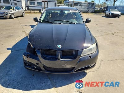 Piąte zdjęcie samochodu w środku: 2011 BMW 335 XI VIN:WBAPL5C58BA919037 - miniatura