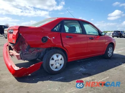 Trzecie zdjęcie samochodu z tyłu: 2007 FORD FOCUS VIN:1FAHP34N77W217158 - miniatura