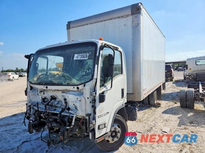 2021 ISUZU NPR HD BOX TRUCK JALC4W164M7006077 - główne zdjęcie licytacji z USA - miniatura