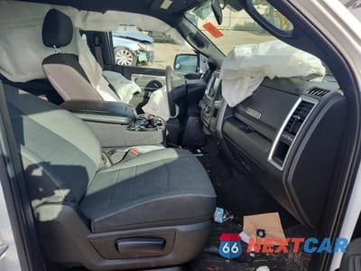 Zdjęcie 7 z 12 samochodu: 2024 RAM 1500 CLASSIC SLT VIN:1C6RR7LG1RS156832 - miniatura
