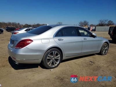 Trzecie zdjęcie samochodu z tyłu: 2015 MERCEDES-BENZ S 550 4MATIC VIN:WDDUG8FB5FA160436 - miniatura