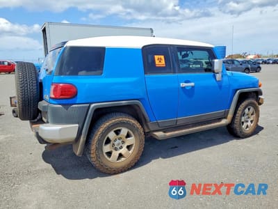 Trzecie zdjęcie samochodu z tyłu: 2007 TOYOTA FJ CRUISER BASE VIN:JTEZU11F570007133 - miniatura