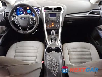 Zdjęcie 8 z 12 samochodu: 2015 FORD FUSION S VIN:3FA6P0G71FR153459 - miniatura