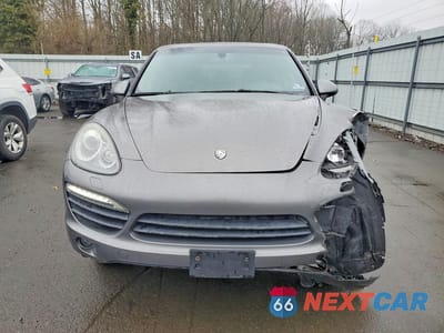 Piąte zdjęcie samochodu w środku: 2012 PORSCHE CAYENNE S VIN:WP1AB2A26CLA41566 - miniatura