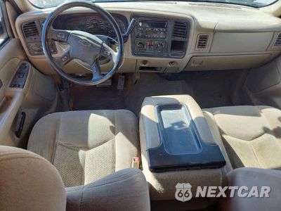 Zdjęcie 8 z 13 samochodu: 2005 CHEVROLET SILVERADO K1500 VIN:1GCEK19Z65Z211598 - miniatura
