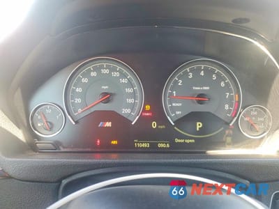 Zdjęcie 9 z 12 samochodu: 2015 BMW M4 VIN:WBS3R9C55FK332942 - miniatura