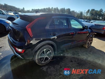 Trzecie zdjęcie samochodu z tyłu: 2024 KIA NIRO LX VIN:KNDCP3LE8R5147488 - miniatura