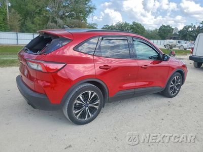 Trzecie zdjęcie samochodu z tyłu: 2021 FORD ESCAPE SE VIN:1FMCU0BZ1MUA18062 - miniatura