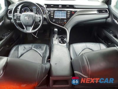 Zdjęcie 8 z 11 samochodu: 2020 TOYOTA CAMRY SE VIN:4T1G11AK9LU892341 - miniatura