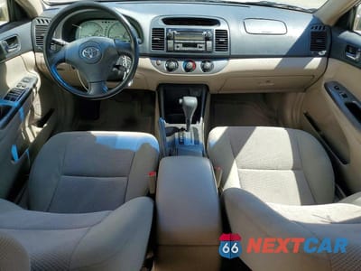 Zdjęcie 8 z 11 samochodu: 2002 TOYOTA CAMRY SE VIN:4T1BE32K12U056322 - miniatura