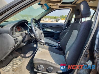 Zdjęcie 7 z 12 samochodu: 2003 NISSAN SENTRA SE-R VIN:3N1AB51D13L726845 - miniatura