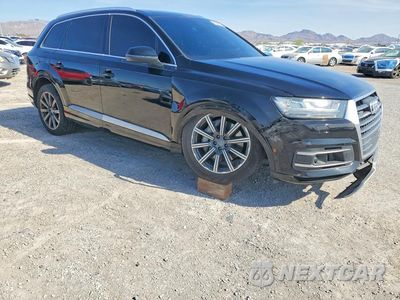 Czwarte zdjęcie samochodu z boku: 2019 AUDI Q7 PREMIUM PLUS VIN:WA1LAAF73KD041250 - miniatura