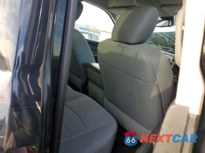 Zdjęcie 10 z 12 samochodu: 2019 RAM 1500 CLASSIC TRADESMAN VIN:1C6RR6FT0KS745881 - miniatura