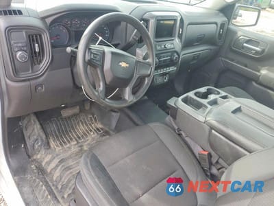 Zdjęcie 8 z 11 samochodu: 2019 CHEVROLET SILVERADO C1500 VIN:3GCNWAEF6KG226551 - miniatura