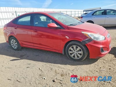 Czwarte zdjęcie samochodu z boku: 2016 HYUNDAI ACCENT SE VIN:KMHCT4AE1GU054024 - miniatura