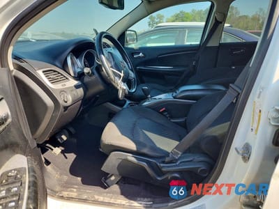 Zdjęcie 7 z 13 samochodu: 2016 DODGE JOURNEY SE VIN:3C4PDCAB1GT120360 - miniatura