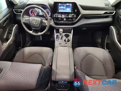 Zdjęcie 8 z 13 samochodu: 2021 TOYOTA HIGHLANDER L VIN:5TDCZRBH2MS526496 - miniatura
