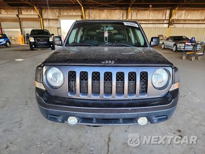 Piąte zdjęcie samochodu w środku: 2016 JEEP PATRIOT LATITUDE VIN:1C4NJPFAXGD655829 - miniatura