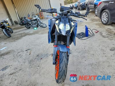 Drugie zdjęcie samochodu z przodu: 2024 KTM 390 DUKE VIN:MD2JPJ407RN265282 - miniatura