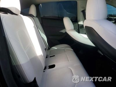 Zdjęcie 11 z 13 samochodu: 2023 TESLA MODEL Y VIN:7SAYGDEF4PF874675 - miniatura