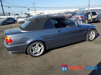 Trzecie zdjęcie samochodu z tyłu: 2001 BMW 330 CI VIN:WBABS53411JU85756 - miniatura