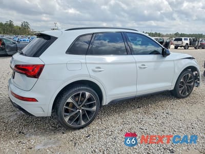 Trzecie zdjęcie samochodu z tyłu: 2021 AUDI SQ5 PREMIUM PLUS VIN:WA1B4AFY4M2009532 - miniatura