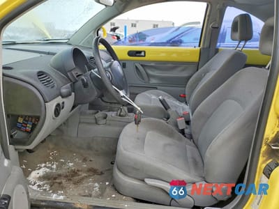 Zdjęcie 7 z 13 samochodu: 1999 VOLKSWAGEN NEW BEETLE GLS VIN:3VWCA21C4XM454318 - miniatura